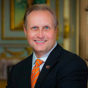 Dr. Richard Helldobler